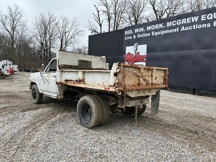 ford-dump-truck-image-2