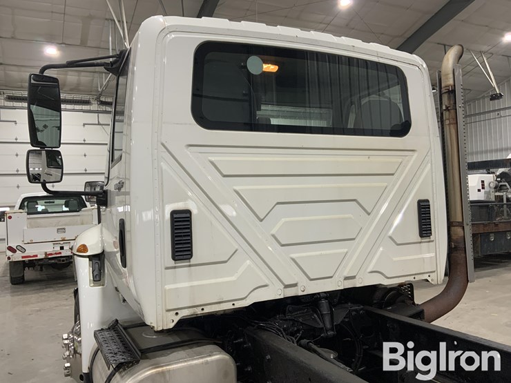 2014-international-durastar-4400-image-17