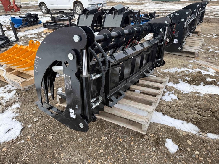 curved-log-grabber-image-5