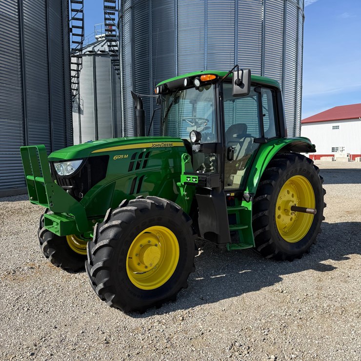2015 JOHN DEERE 6125M