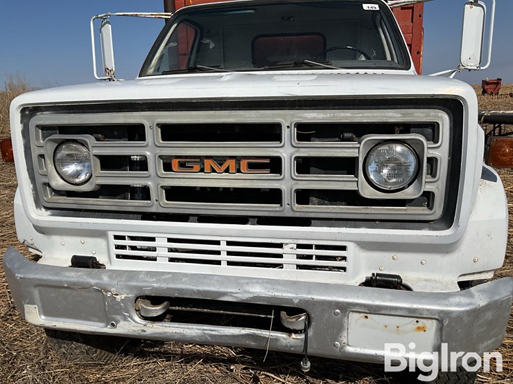 1979-gmc-sierra-6000-image-12