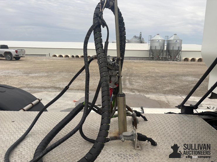 2009-kenworth-t800-image-17