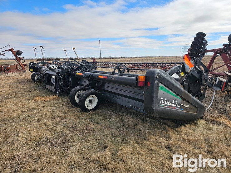 2012-mac-don-fd70-image-5