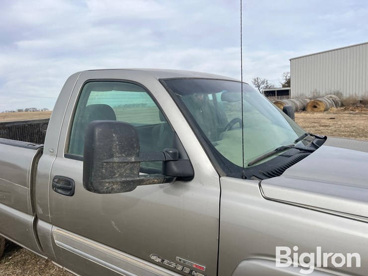 2003-chevrolet-silverado-2500-image-19