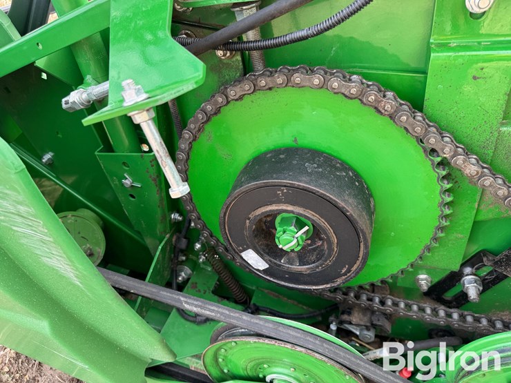 2017-john-deere-630f-image-15