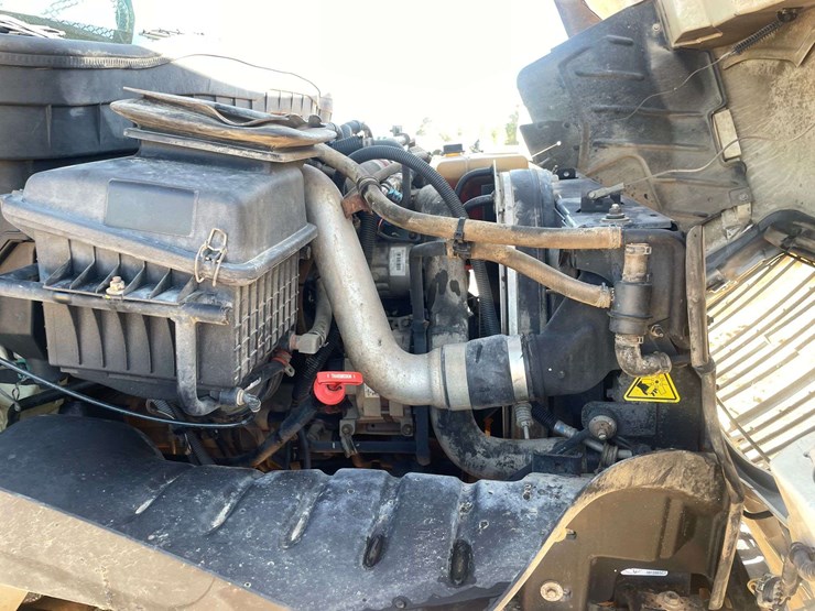 2013-international-durastar-4300-image-8