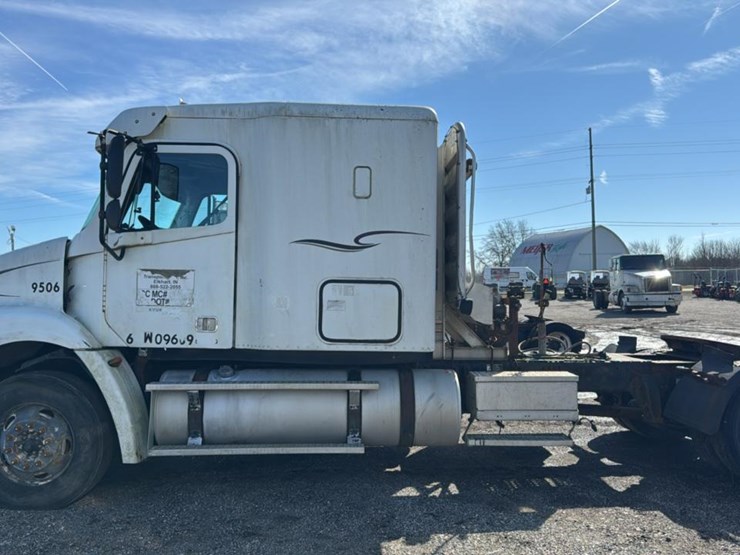 2006-caterpillar-c11-image-2