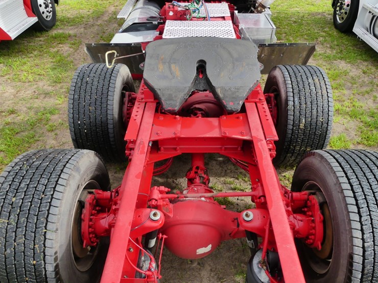 2018-kenworth-t680-image-5