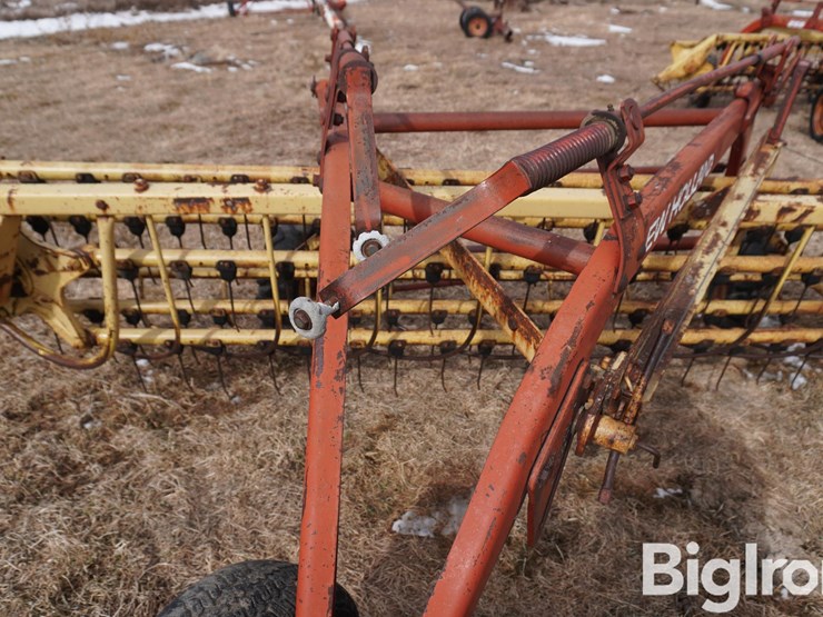 new-holland-258-image-19