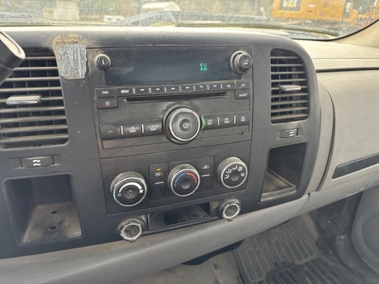 2009-chevrolet-silverado-2500-image-22