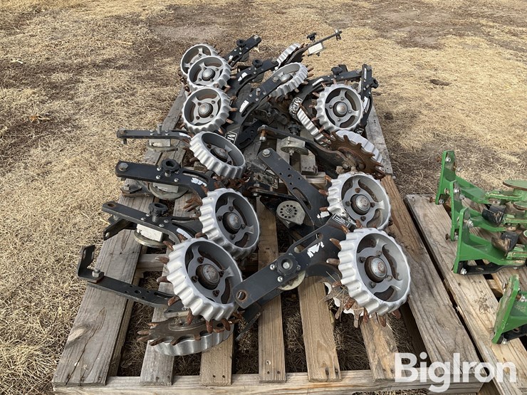 john-deere-1775-image-4