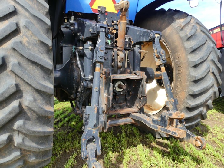 2010-new-holland-t8020-image-6