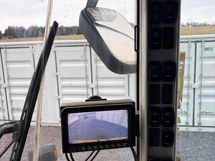 2012-volvo-l60g-image-19