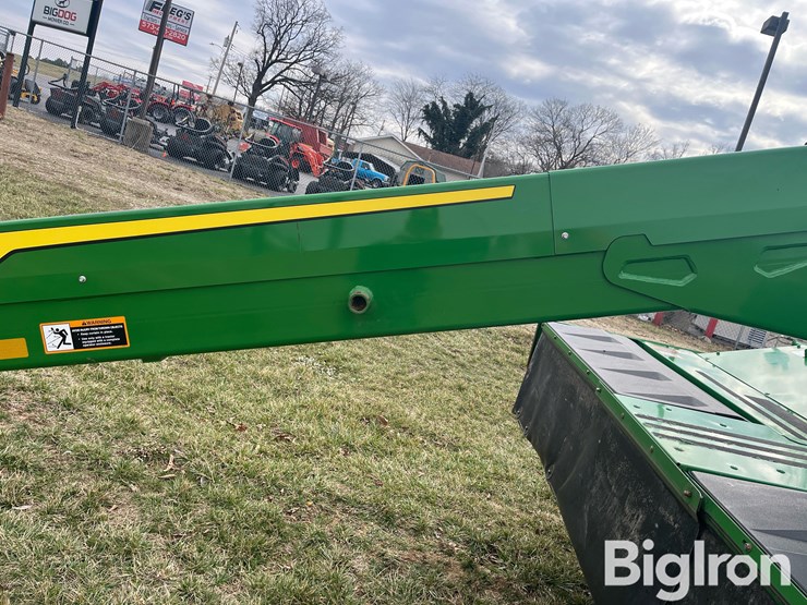 2022-john-deere-c300-image-18