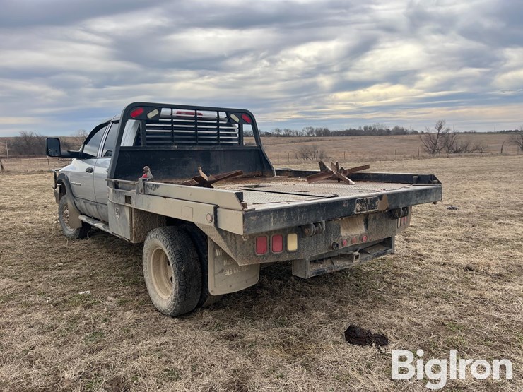 2004-dodge-3500-image-7