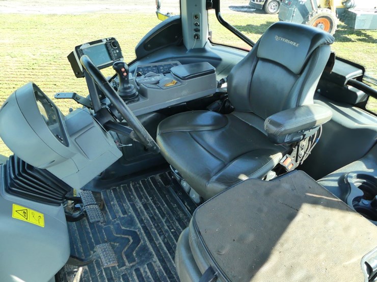 2017-versatile-260-image-13