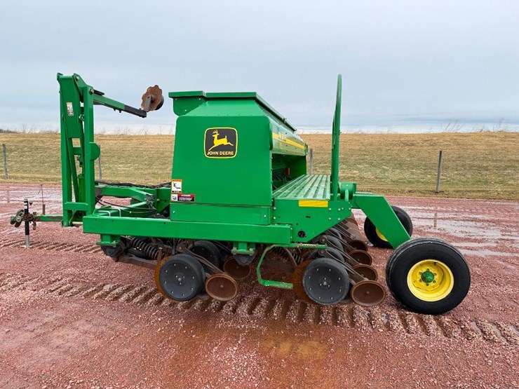 john-deere-1560-image-8
