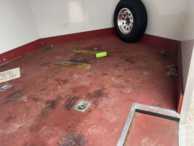 2016-stealth-viper-24'-enclosed-trailer-image-46