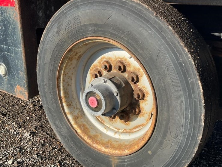 2005-unknown-trailer-image-15