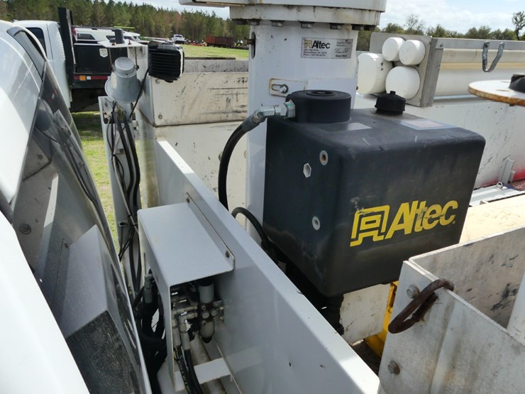 2016-dodge-ram-5500-image-10