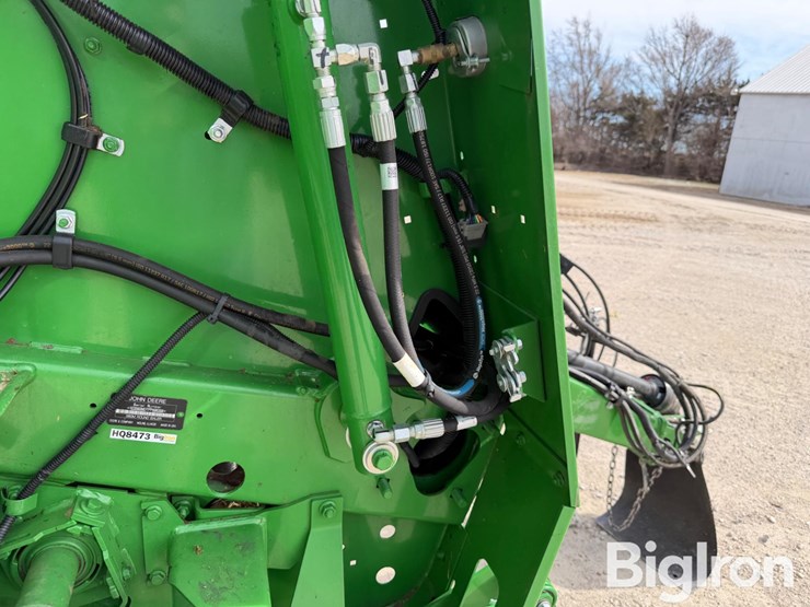 2023-john-deere-560m-image-11