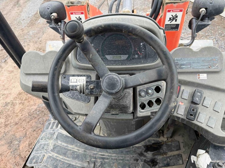 2015-kubota-r530-image-19
