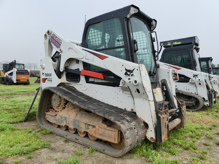 2021-bobcat-t770-image-1