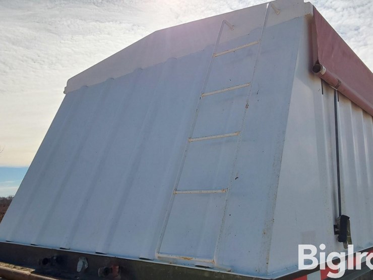 1998-neville-trailer-image-15