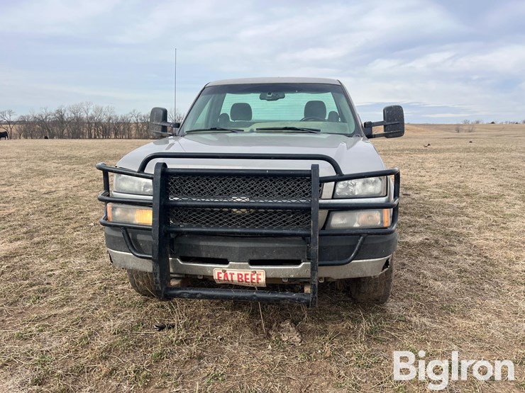 2003-chevrolet-silverado-2500-image-2