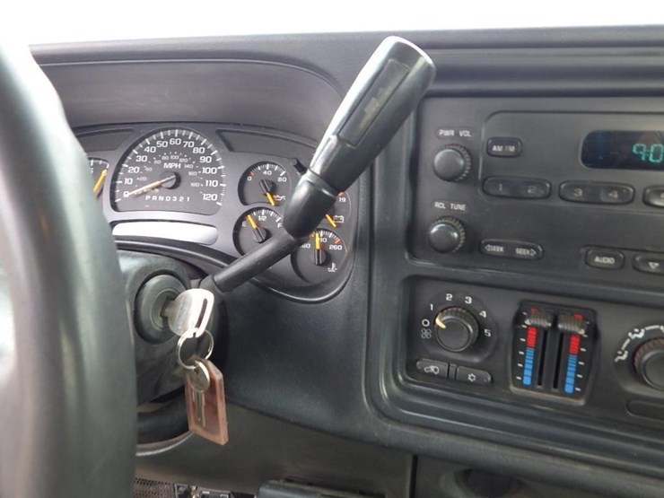 2006-chevrolet-silverado-2500hd-image-30