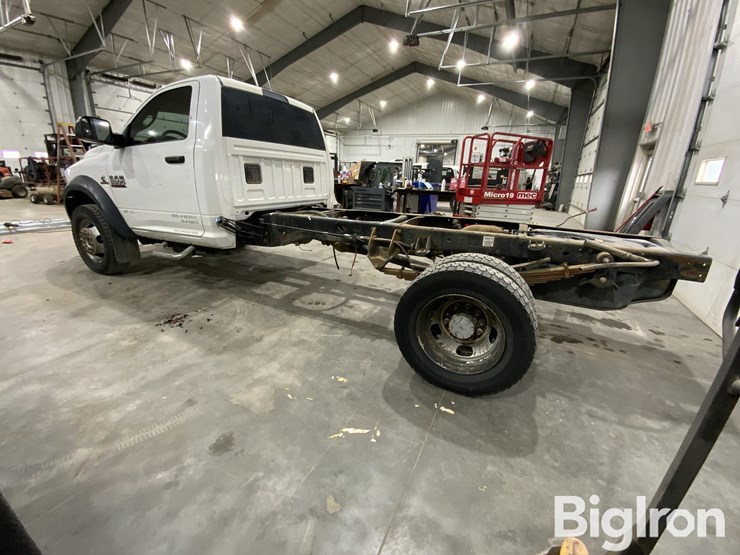 2013-massey-ferguson-730-image-7