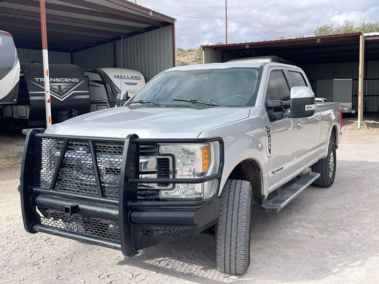 2017-ford-f250-image-135