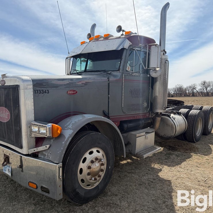 1999 PETERBILT 379
