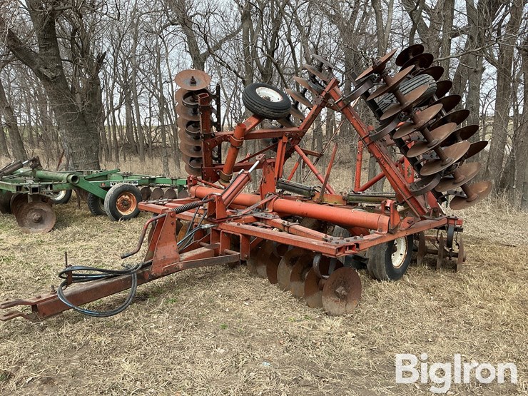 white-271-disk-image-1