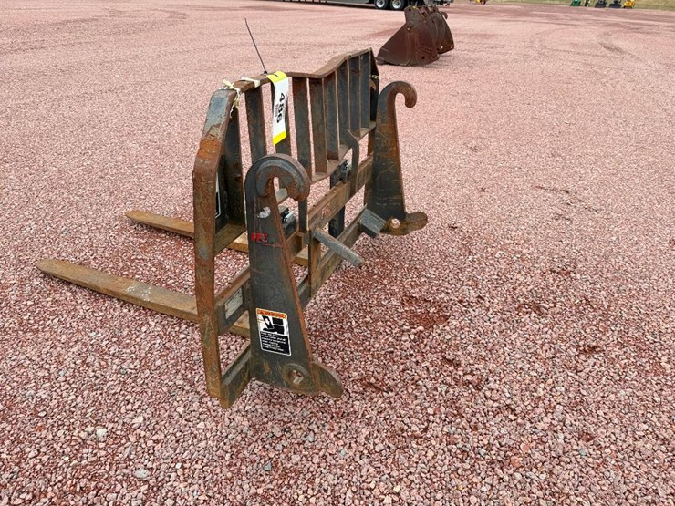 case-570n-xt-image-5