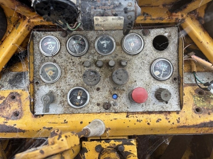 1977-caterpillar-980b-image-24