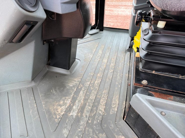 caterpillar-cs-563e-image-53