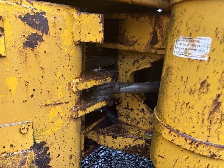 1966-caterpillar-966b-image-19