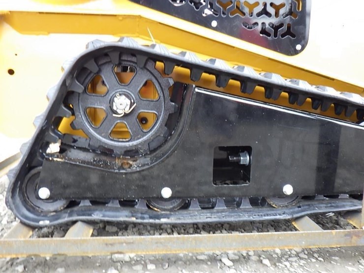 2025-agt-mx-mrt14-skid-steer-tracked-loader-image-9