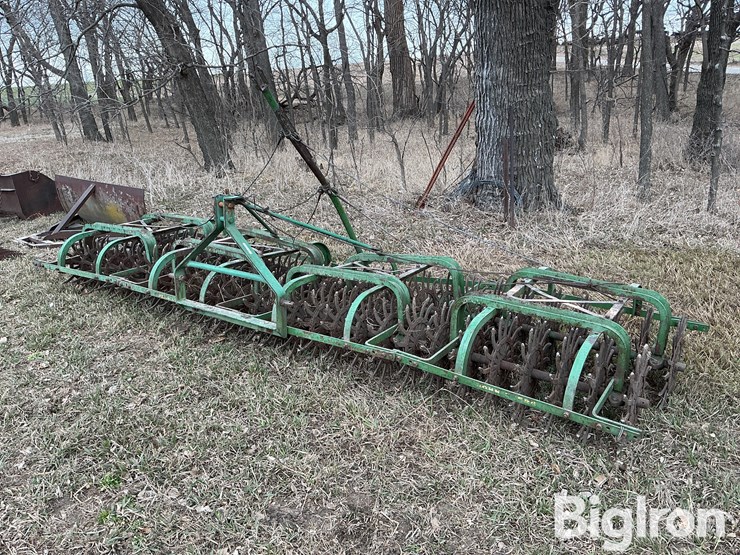 john-deere-pull-type-rotary-hoe-image-1