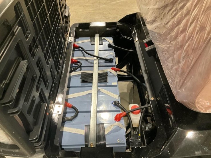 #1300-•-sdlgc100-golf-cart-image-16