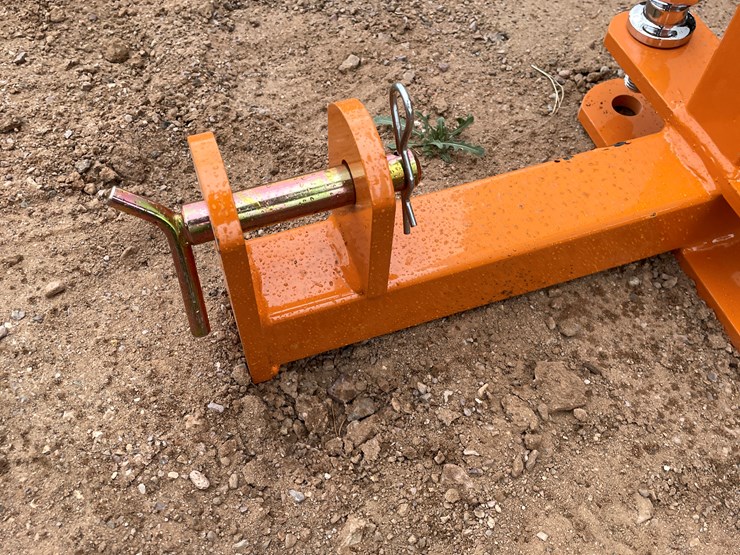 2026-caterpillar-10-image-3