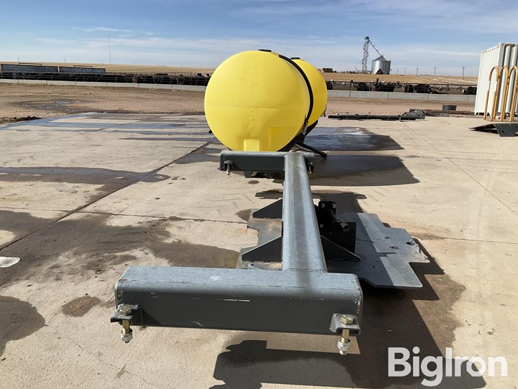 claas-rear-deck-mount-saddle-tanks-image-8