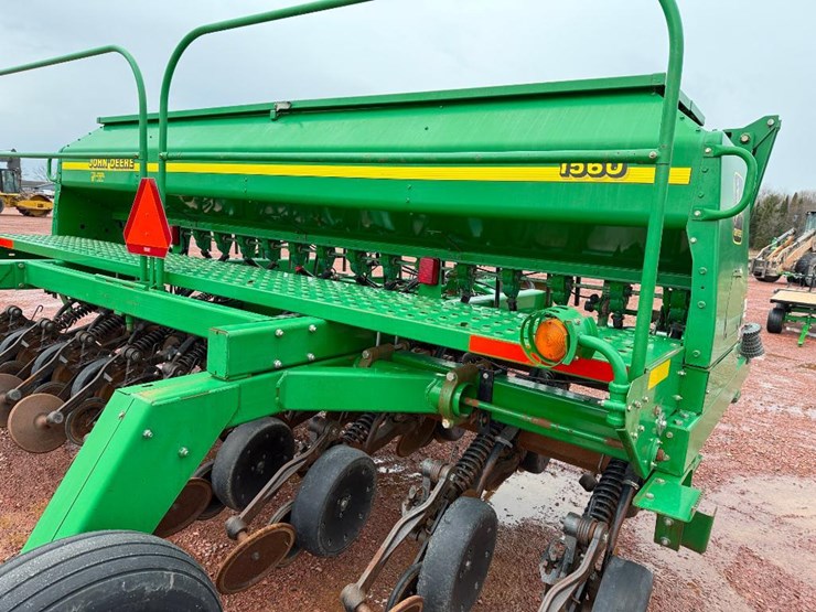 john-deere-1560-image-27