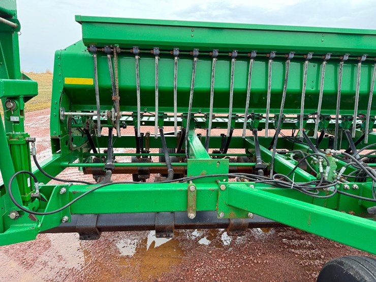 john-deere-1560-image-19