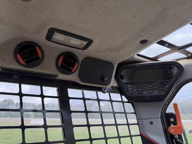 2023-bobcat-t76-image-19