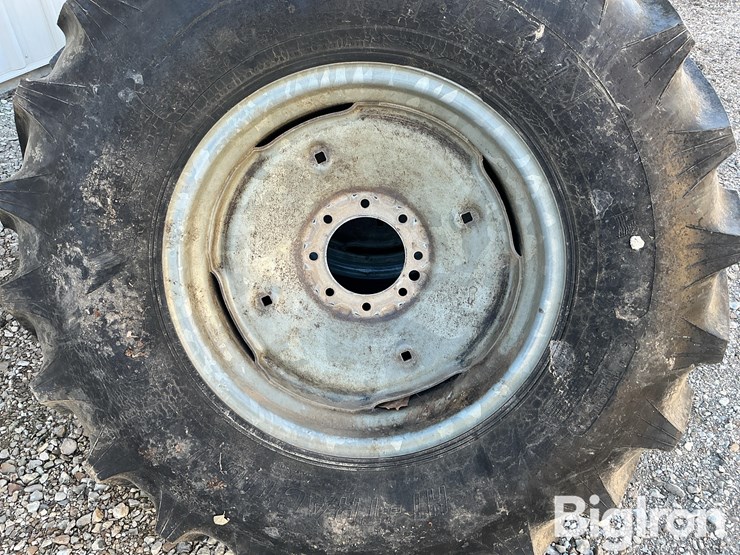 titan-16.9-24-irrigation-pivot-tires-and-rims-image-10