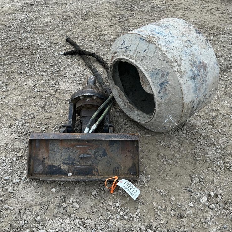 Toro Mini Skid Steer Loader Concrete Mixer