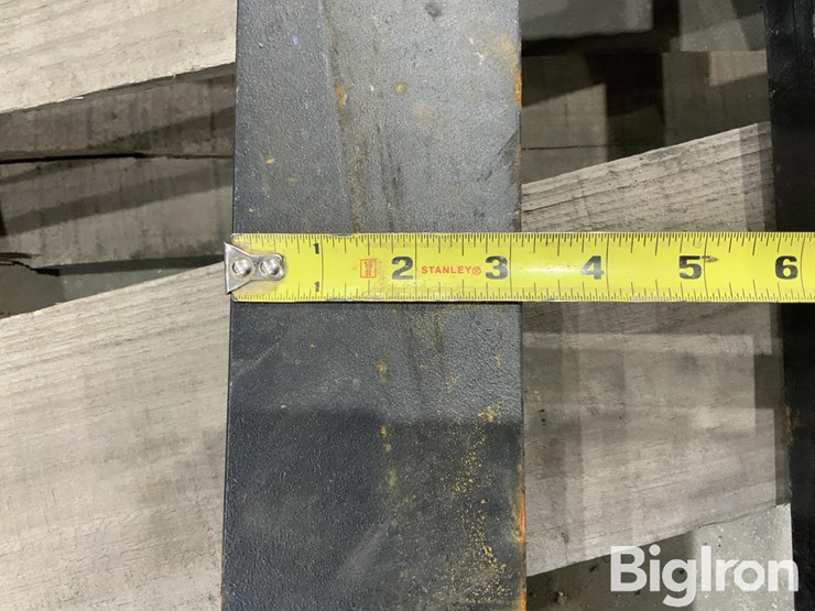 2025-massey-ferguson-730-image-16