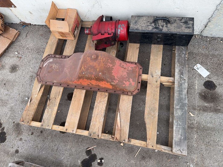 oil-pan,-toolbox-and-air-cleaner-image-2